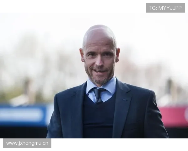 滕哈赫近期比赛掌控力持续提升,战术执行与临场调整显成效 滕哈赫近期比赛掌控力持续提升,战术执行与临场调整显成效