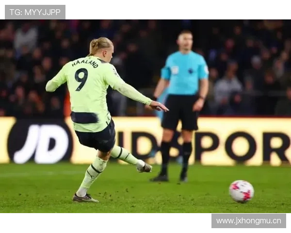 哈兰德罚点冷静 本赛季点球命中率保持百分百 哈兰德罚点冷静 本赛季点球命中率保持百分百