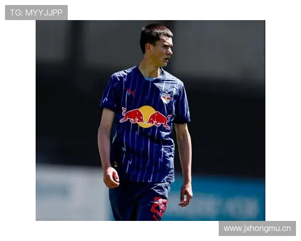 维蒂尼亚：巴黎中场重建核心地位解析