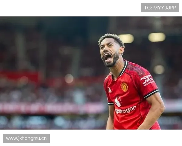 曼联防守体系漏洞频出,赛季稳定性面临持续考验 曼联防守体系漏洞频出,赛季稳定性面临持续考验